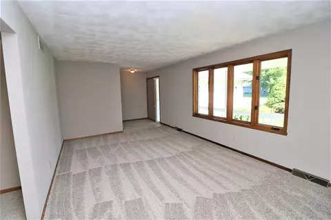 5245 Rowena Dr, Roscoe, IL 61073 photo 12