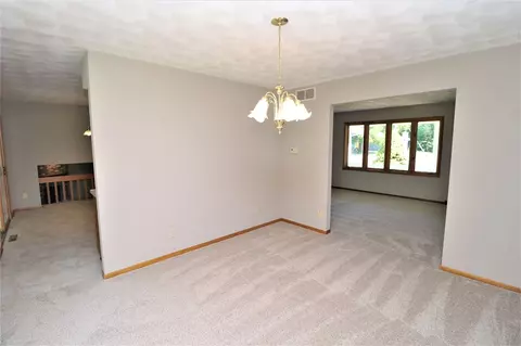 5245 Rowena Dr, Roscoe, IL 61073 photo 16