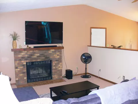 4502 Straw Ln, Roscoe, IL 61073 photo 6