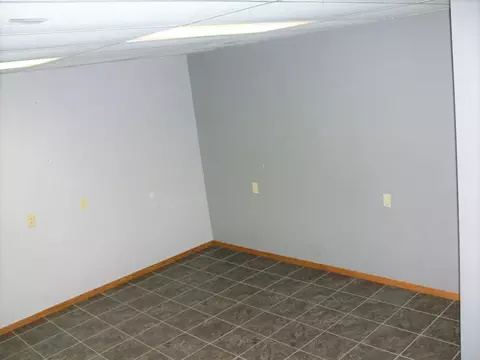 4502 Straw Ln, Roscoe, IL 61073 photo 19