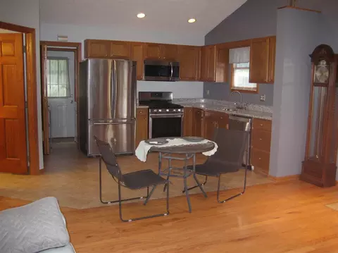 707 Elgin St, Cherry Valley, IL 61016 photo 9