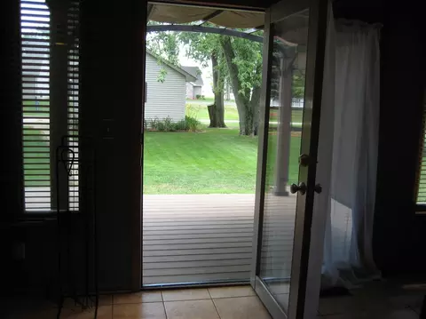 707 Elgin St, Cherry Valley, IL 61016 photo 12