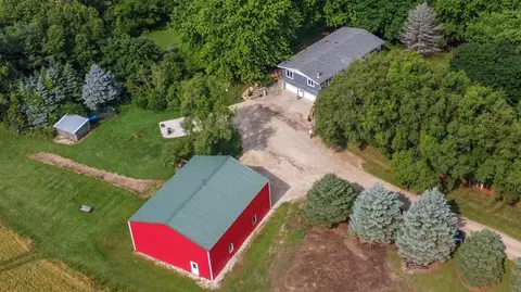 18450 Stateline Rd, Davis, IL 61019 photo 1