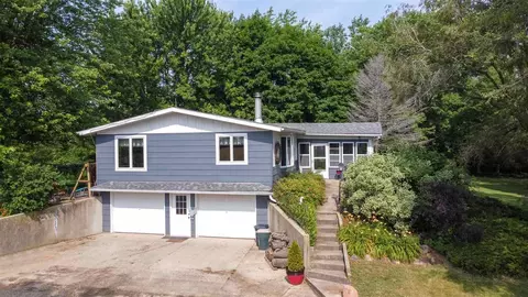 18450 Stateline Rd, Davis, IL 61019 photo 4