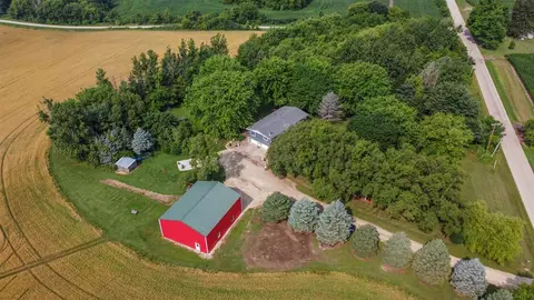 18450 Stateline Rd, Davis, IL 61019 photo 3