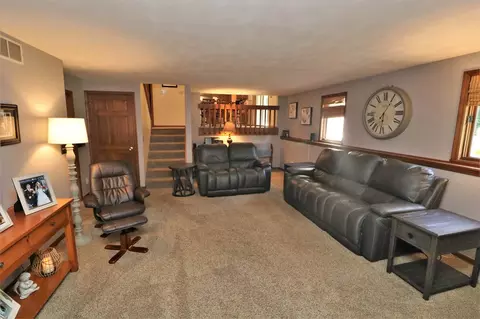 5215 Rowena Dr, Roscoe, IL 61073 photo 26