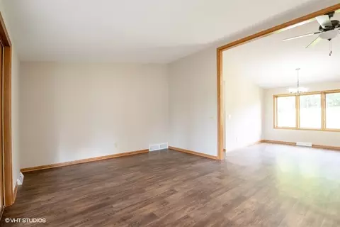 995 Winborne Rd, Lake Summerset, IL 61019 photo 9