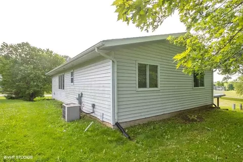 995 Winborne Rd, Lake Summerset, IL 61019 photo 4