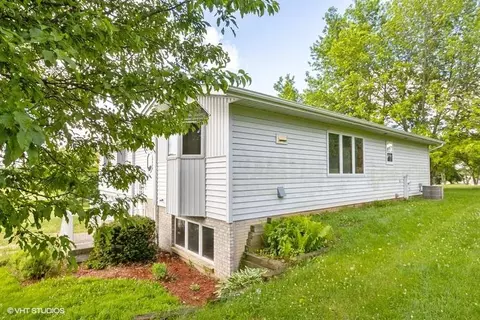 995 Winborne Rd, Lake Summerset, IL 61019 photo 3
