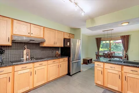 10314 Chris Dr, Roscoe, IL 61073 photo 12