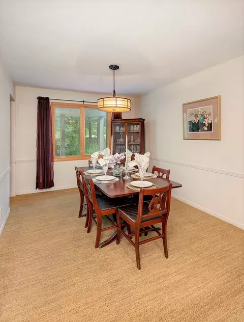 10314 Chris Dr, Roscoe, IL 61073 photo 13