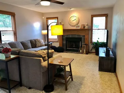 1175 Old Hunter Run, Byron, IL 61010 photo 2
