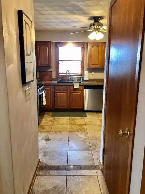 1175 Old Hunter Run, Byron, IL 61010 photo 9
