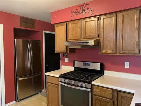 1510 Monroe St, Pecatonica, IL 61063 photo 3