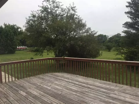 11098 Corrigan Rd, Roscoe, IL 61073 photo 5