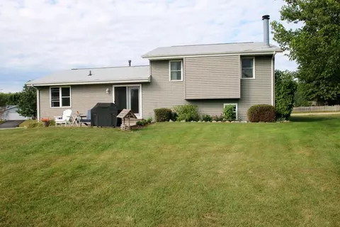 9758 Redfield, Roscoe, IL 61073 photo 22