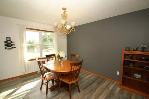 9758 Redfield, Roscoe, IL 61073 photo 8