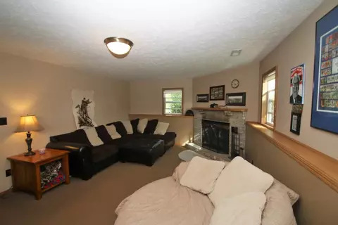 9758 Redfield, Roscoe, IL 61073 photo 13
