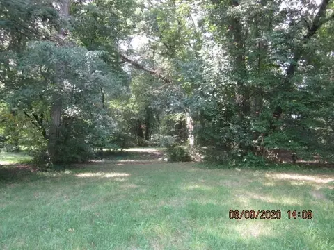 715 Heathcliff, Lake Summerset, IL 61019 photo 1