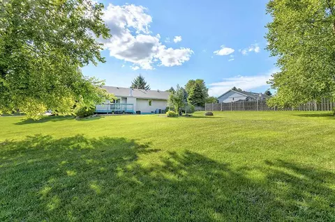 9655 Applegate Dr, Roscoe, IL 61073 photo 21