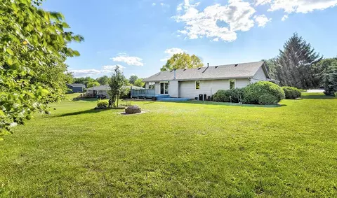9655 Applegate Dr, Roscoe, IL 61073 photo 20