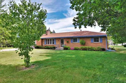 3767 Doreen Dr, Roscoe, IL 61073 photo 1