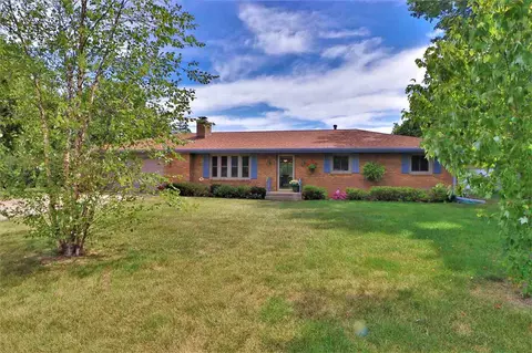 3767 Doreen Dr, Roscoe, IL 61073 photo 2