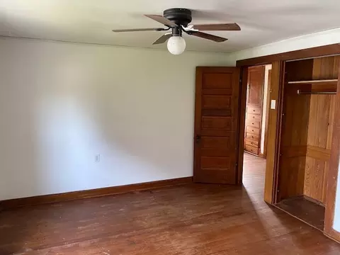 140 S 6th St, Capron, IL 61012 photo 6