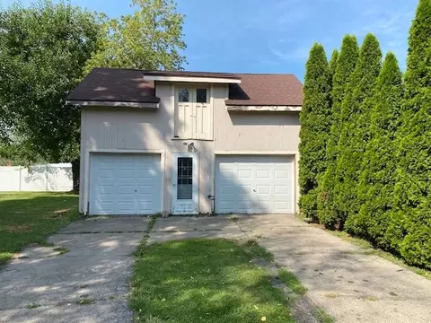 140 S 6th St, Capron, IL 61012 photo 17