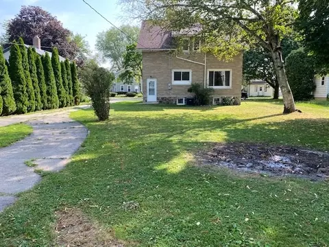 140 S 6th St, Capron, IL 61012 photo 20