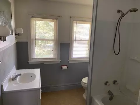 140 S 6th St, Capron, IL 61012 photo 15