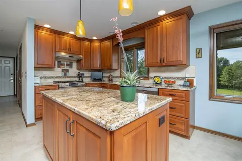 8169 Burr Oak Rd, Roscoe, IL 61073 photo 10