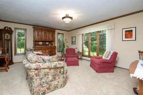 8169 Burr Oak Rd, Roscoe, IL 61073 photo 5