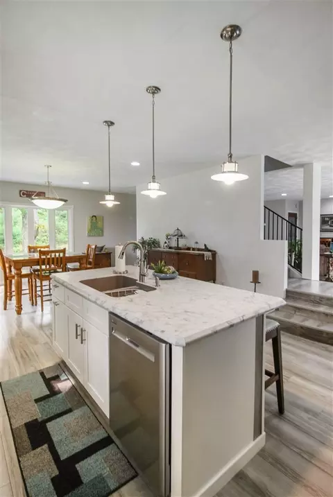 14958 Trask Bridge Rd, Pecatonica, IL 61063 photo 5