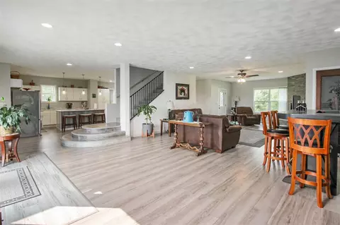 14958 Trask Bridge Rd, Pecatonica, IL 61063 photo 17