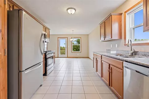 10361 Hawks Pointe Trl, Roscoe, IL 61073 photo 15