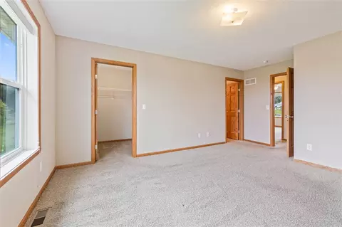 10361 Hawks Pointe Trl, Roscoe, IL 61073 photo 31
