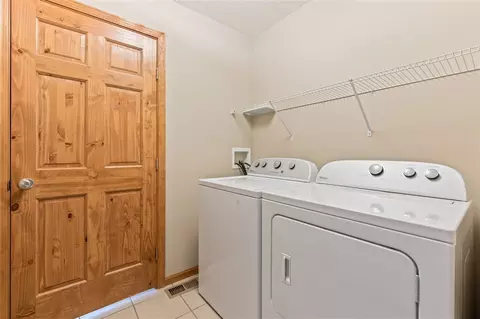 10361 Hawks Pointe Trl, Roscoe, IL 61073 photo 13