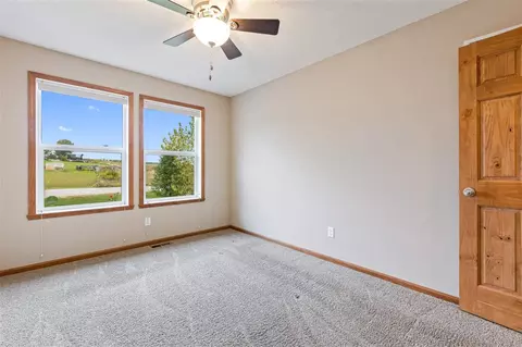 10361 Hawks Pointe Trl, Roscoe, IL 61073 photo 21