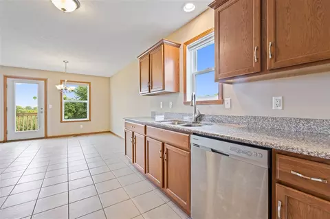 10361 Hawks Pointe Trl, Roscoe, IL 61073 photo 14