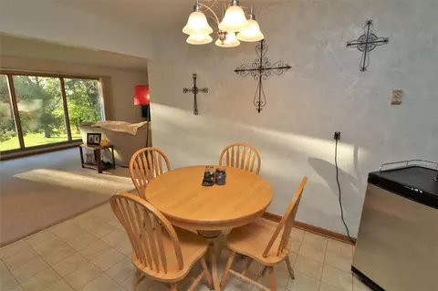 3777 Wheeler Dr, Cherry Valley, IL 61016 photo 5