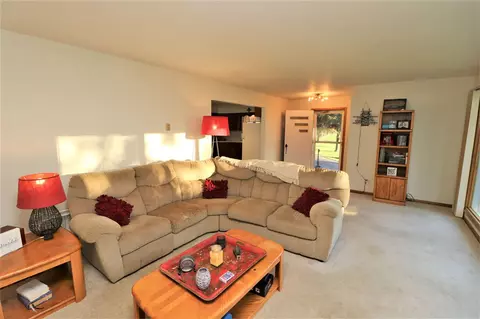 3777 Wheeler Dr, Cherry Valley, IL 61016 photo 4