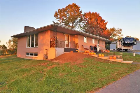3777 Wheeler Dr, Cherry Valley, IL 61016 photo 2