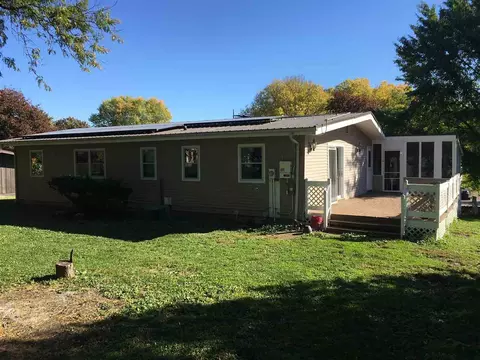 407 Mc Damyn Cir, Winnebago, IL 61088 photo 3