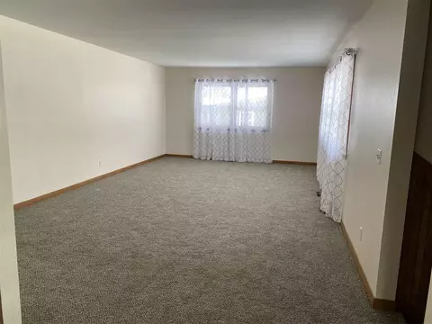 407 Mc Damyn Cir, Winnebago, IL 61088 photo 11