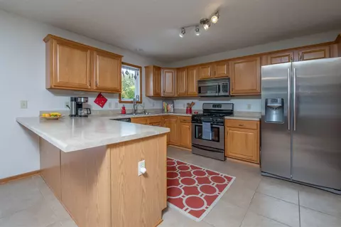 11003 Chicory Ridge Way, Roscoe, IL 61073 photo 9