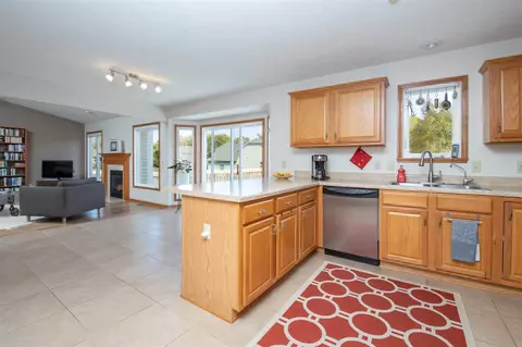 11003 Chicory Ridge Way, Roscoe, IL 61073 photo 10