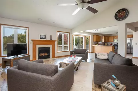 11003 Chicory Ridge Way, Roscoe, IL 61073 photo 6