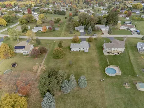 6641 Sutter Dr, Roscoe, IL 61073 photo 24