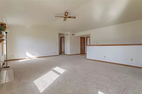 6641 Sutter Dr, Roscoe, IL 61073 photo 5